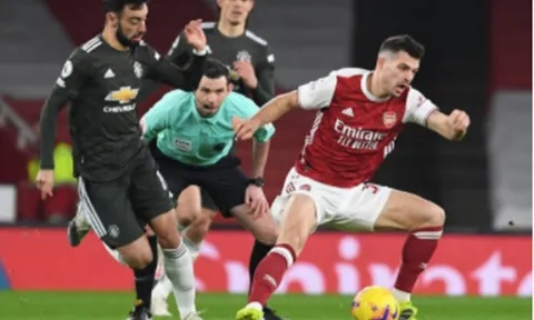 Bruno vào vai "đồ tể", vào bóng cực rát với Xhaka