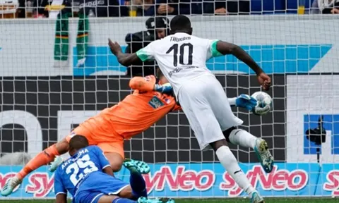 Bundesliga đang chứng kiến "hậu duệ của Lilian Thuram" tỏa sáng rực rỡ