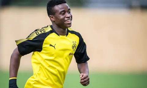 Cả châu Âu chú ý! Dortmund đang sở hữu một 'wonderkid' sáng giá hơn cả Sancho