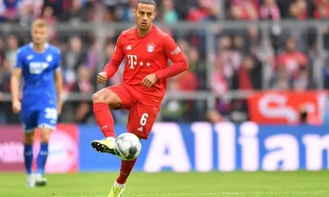 Cả châu Âu hụt hẫng, Bayern chốt thỏa thuận với "ảo thuật gia" tuyến giữa