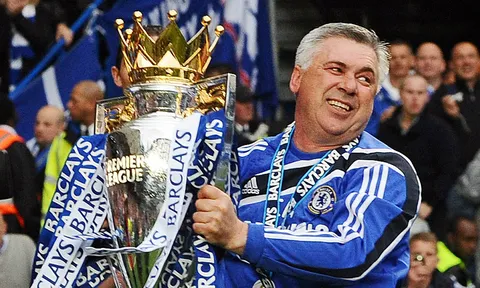 "Các cầu thủ biết tôi bị Chelsea sa thải, và Ashley Cole đã làm điều đó"