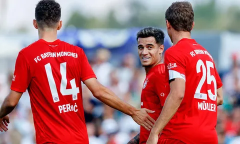 Các tân binh nhả đạn, Bayern thắng trận giao hữu với tỉ số 13-1