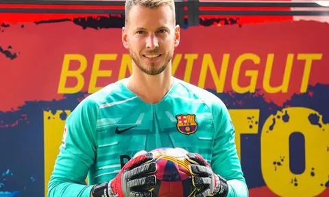 'Người thừa' của Juventus có màn ra mắt chính thức Barcelona