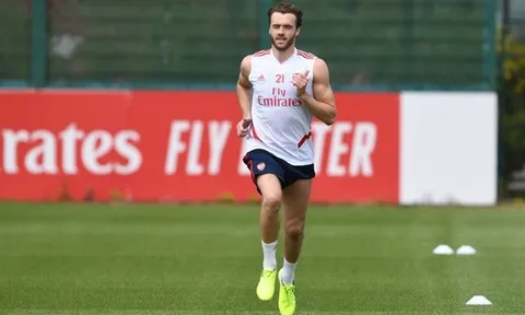 Lộ bầu không khí trong phòng thay đồ Arsenal sau trận hòa Burnley