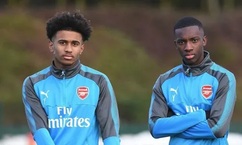Tái xây dựng "British core", Arsenal cần tránh những sai lầm nào?