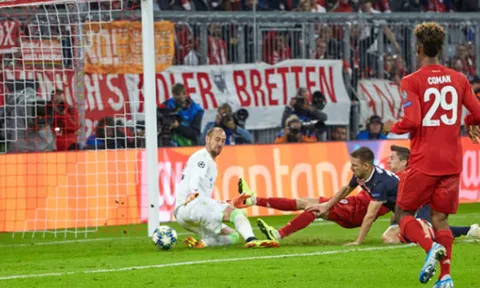 Bộ tứ trong mơ giúp Bayern Munich "làm gỏi" Crvena Zvezda