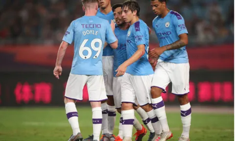 Sterling lập cú đúp, Man City vào chơi chung kết sau màn "hủy diệt" West Ham