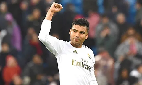 Casemiro ca ngợi kẻ bị Zidane hắt hủi: "Cậu ấy rất đáng kinh ngạc!"