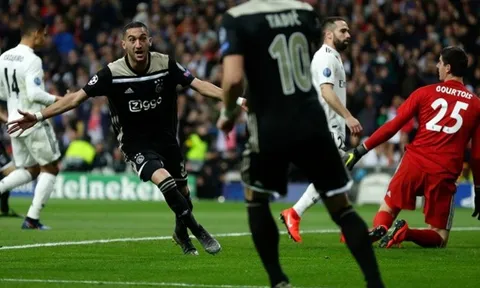Bế tắc vụ Sancho, Chelsea quay sang cầu cứu "báu vật Ajax"