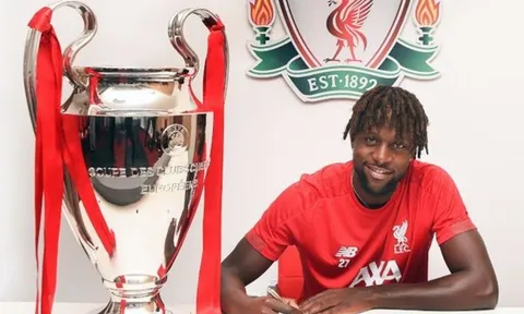 CHÍNH THỨC: 'Kẻ đập nát Barca' ký hợp đồng mới với Liverpool
