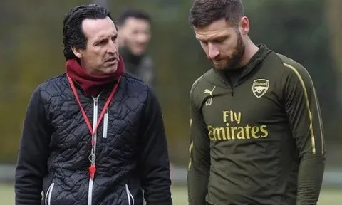 Fan Arsenal: "Cậu ta không ra sân, chúng ta có thể thư giãn rồi"