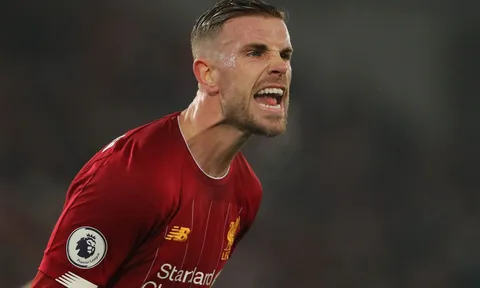 "Cậu ấy bỏ mặc Man Utd và Arsenal để chuyển đến Liverpool"