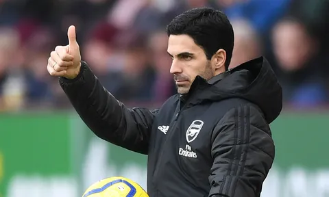 CĐV Arsenal: "Cậu ấy đáng giá 500 triệu kèm theo 9 cầu thủ đó"