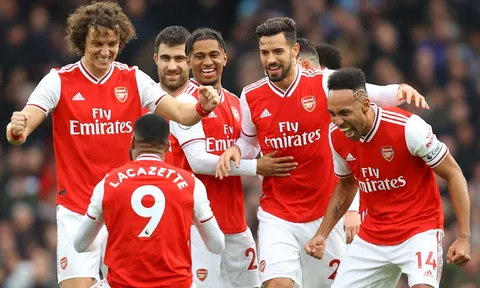 CĐV Arsenal phát cuồng: "Ông vua kiến tạo; Chỉ có cậu ấy mới chuyền được như thế"