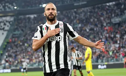 CĐV kêu gào tên 'quả tạ', ban lãnh đạo Juventus liệu có đổi ý?