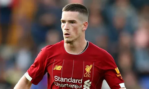 CĐV Liverpool: "Anh ấy đã lừa chúng ta"