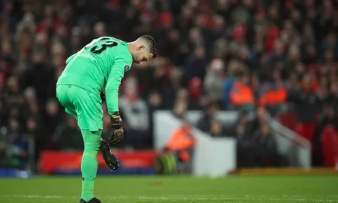 CĐV Liverpool: "Lại thêm một Karius nữa"