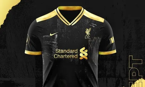 CĐV Liverpool ngất ngây trước "hào quang" của mẫu áo mới
