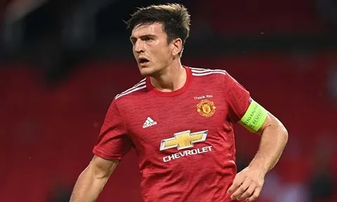 CĐV Man Utd hạ bệ Maguire, chỉ ra cặp trung vệ hoàn hảo của Quỷ Đỏ