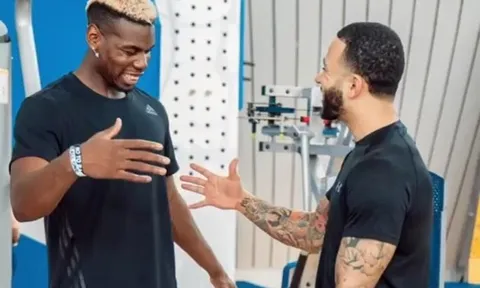 CĐV Man Utd: "Hãy mang cậu ấy trở lại Manchester"