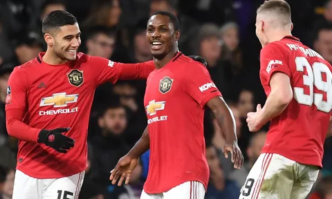 CĐV Man Utd phát cuồng: "Thiên tài; Tiền đạo xuất sắc nhất thế giới"