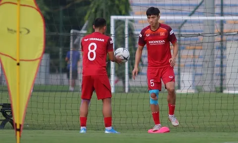 CĐV Việt Nam: "Sang Hà Lan, Văn Hậu rồi sẽ gia nhập Ajax Amsterdam"