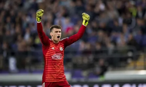 Chán ngấy De Gea, Man Utd đã chốt được cái tên thay thế