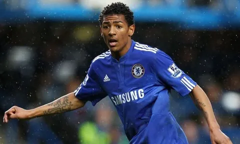 'Chelsea đã bắt ép tôi gia nhập CLB đó'