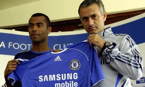 Ashley Cole tiết lộ yếu tố dẫn đến thành công gần đây của Chelsea