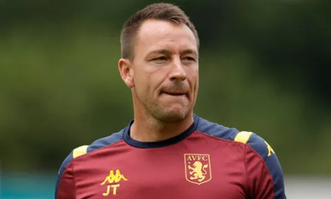 Chỉ là trợ lý HLV nhưng Terry ăn đứt Lampard về điều này
