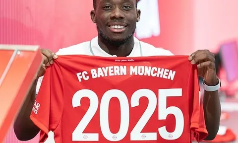 CHÍNH THỨC! Bayern Munich gia hạn thành công với "báu vật" 19 tuổi