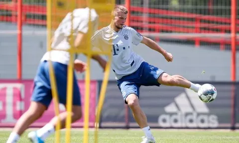 CHÍNH THỨC: Bayern tiếp tục có thêm "chữ ký mới" đầy triển vọng