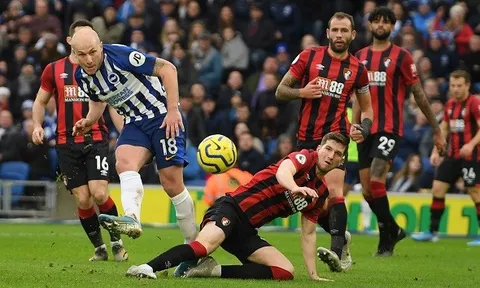 CHÍNH THỨC: 'Bergkamp Úc' rời Premier League, đến Trung Quốc đá với Hulk, Oscar