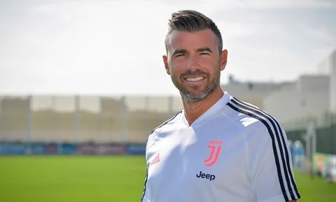CHÍNH THỨC: “Công thần 8 năm” trở lại Juventus