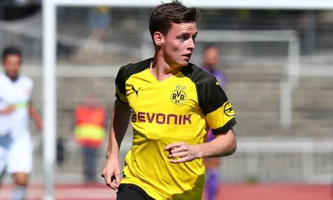 CHÍNH THỨC: Dortmund cho tài năng trưởng thành từ La Masia đi du học