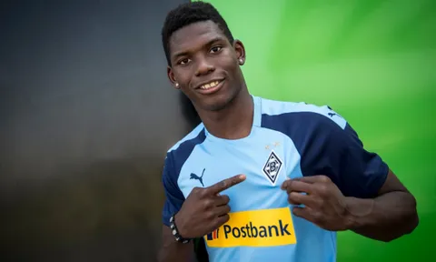 CHÍNH THỨC: Gladbach chiêu mộ thành công tiền đạo từng từ chối Man Utd