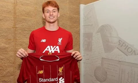 CHÍNH THỨC: Liverpool có tân binh đầu tiên, giá cực hời