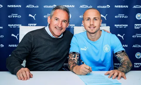 CHÍNH THỨC! Man City công bố tân binh đầu tiên, cái tên không ngờ
