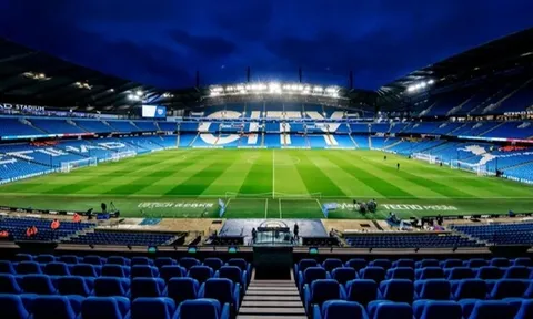 CHÍNH THỨC: Man City đón "hung tin" trước đại chiến với Chelsea
