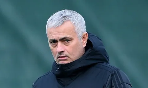 CHÍNH THỨC! Mourinho từ chối bến đỗ đầu tiên, "Gã khổng lồ" châu Âu