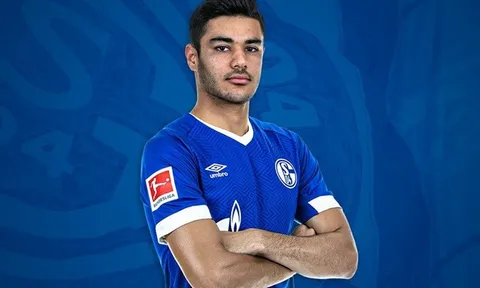 CHÍNH THỨC: Mục tiêu Man Utd có bến đỗ mới, hợp đồng 15 triệu