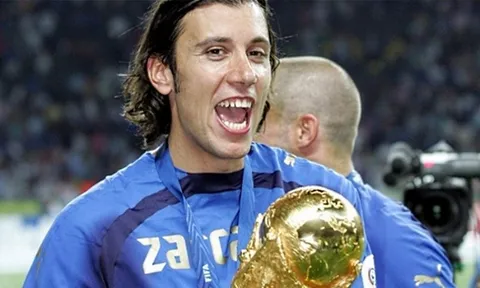 CHÍNH THỨC: Nhà vô địch World Cup 2006 tuyên bố giải nghệ