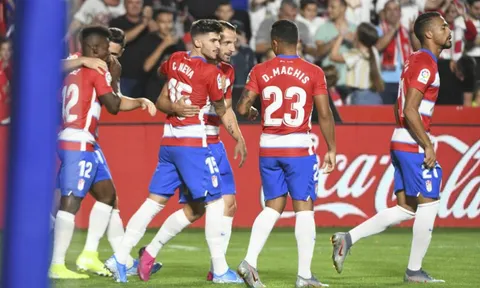 CHOÁNG! La Liga chấn động vì đội bóng vừa đánh bại Barcelona