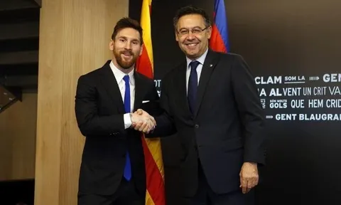 Choáng ngợp với số tiền Barcelona chi ra để giữ chân Messi năm 2017