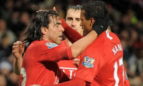 CHOÁNG! Rõ lý do thực sự khiến Tevez rời Man Utd