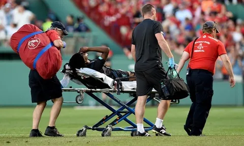 CHOÁNG! Sao mai Liverpool suýt 'đi toi' sự nghiệp vì pha bóng ghê rợn