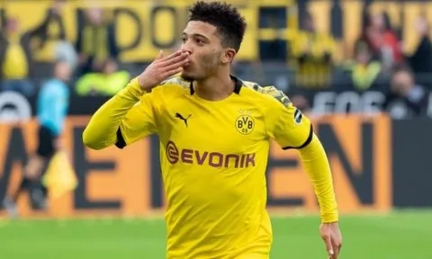 Choáng với mức lương khủng của Jadon Sancho