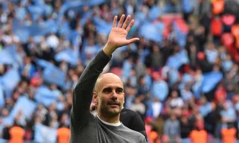 Chris Sutton: "Man City chưa phải là CLB ưu tú"