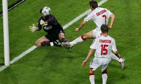 'Chúa ghen tị với Milan nên mới để Liverpool ngược dòng năm 2005'