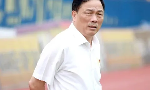 Chưa nhận được tiền, HLV Fabio Lopez gọi bầu Đệ là "kẻ dối trá"